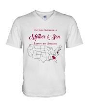 GEORGIA MARYLAND THE LOVE MOTHER AND SON V-Neck T-Shirt thumbnail