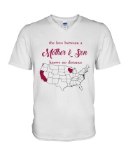 CALIFORNIA WISCONSIN THE LOVE MOTHER AND SON V-Neck T-Shirt thumbnail