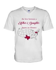TEXAS PENNSYLVANIA THE LOVE MOTHER AND DAUGHTER V-Neck T-Shirt thumbnail