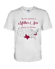 TEXAS NORTH CAROLINA THE LOVE MOTHER AND SON V-Neck T-Shirt thumbnail