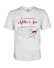 PENNSYLVANIA OHIO THE LOVE MOTHER AND SON V-Neck T-Shirt thumbnail