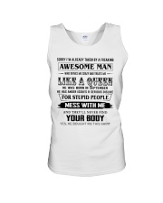 9 LIKE A QUEEN Unisex Tank tile