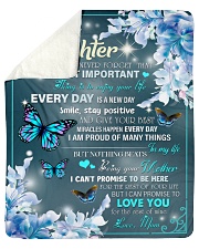 To My Daughter - Mom Sherpa Fleece Blanket tile