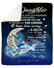 To My Daughter - Mom Sherpa Fleece Blanket tile