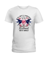 Im Not A Widow Ladies T-Shirt thumbnail