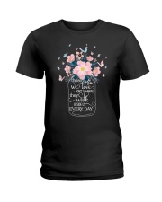 Im Not A Widow Ladies T-Shirt thumbnail