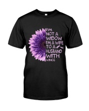 Im Not A Widow Classic T-Shirt thumbnail