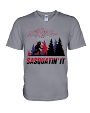 bigfoot sasquatin it american flag veteran V-Neck T-Shirt tile