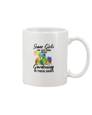 gardening in their souls girls Mug tile