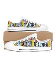 shoe plate english teacher Women's Low Top White Shoes tile