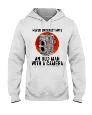 Photo never underestimate an old man Hooded Sweatshirt tile