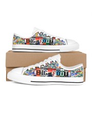bigfoot plate sho Women's Low Top White Shoes tile