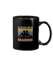 ALL THE COOL KIDS ARE READING Mug thumbnail