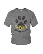 BEST DOG MOM EVER Youth T-Shirt thumbnail
