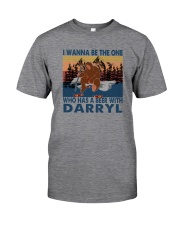 I WANNA BE THE ONE WHO HAS A BEER WITH DARRYL vt Classic T-Shirt front