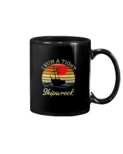 I RUN A TIGHT SHIPWRECK VINATAGE Mug thumbnail