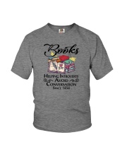 BOOKS HELPING INTROVERTS AVOID CONVERSATION Youth T-Shirt tile
