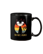 SIX FEET PEOPLE Mug tile