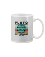 PLUTO NEVER FORGET Mug tile