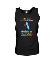 THE DAY THE TEACHERS RETURz TO SCHOOL Unisex Tank tile
