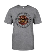 SHE'S GOOD GIRL LOVES HER MAMA JESUS AMERICA Classic T-Shirt front
