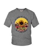 IN A WORLD FULL OF ROSES BE A SUNFLOWER Youth T-Shirt thumbnail