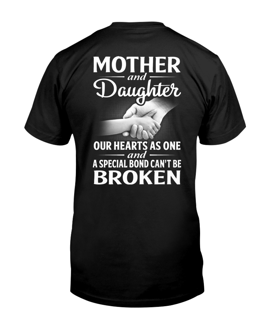 MOTHER AND DAUGHTER Classic T-Shirt