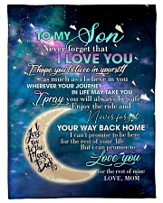 To My Son From Mom - Love you to the Moon Fleece Blanket tile