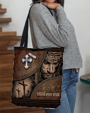 testtui2 All-over Tote aos-all-over-tote-lifestyle-front-09