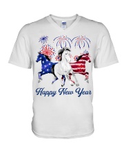 T - Shirt Horse V-Neck T-Shirt tile