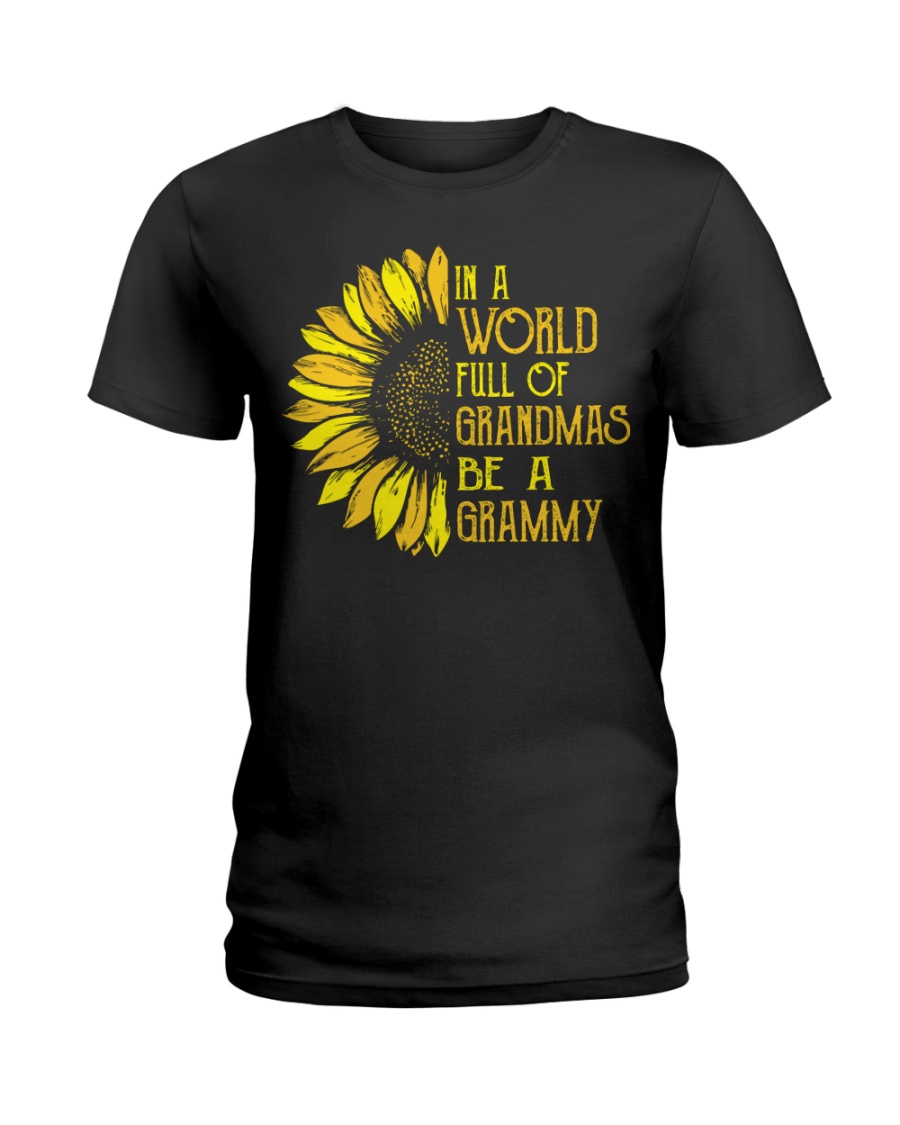 In A World Full Of Grandmas Be A Grammy Ladies T-Shirt
