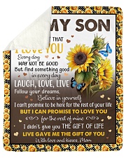 Never Forget That I Love U Mom To Son Sherpa Fleece Blanket tile