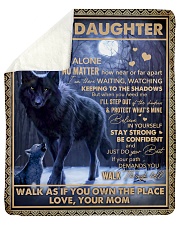 Never Feel That U Are Alone Wolf Mom To Daughter Sherpa Fleece Blanket tile