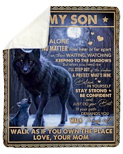 Never Feel That U Are Alone Wolf Mom To Son Sherpa Fleece Blanket tile