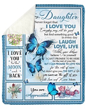 Never Forget That I Love U Mom To Daughter Sherpa Fleece Blanket tile
