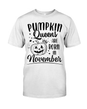 Pumpkin Queens Are Born In November Classic T-Shirt thumbnail
