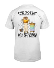 I'VE GOT MY MIND ON MY HONEY Classic T-Shirt tile
