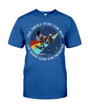 ONE SMALL STEP FOR MAN Classic T-Shirt tile
