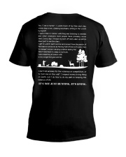Yes im hunter V-Neck T-Shirt tile