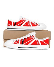 V01 Men's Low Top White Shoes tile