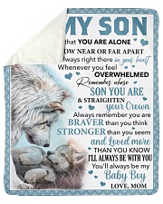 Never Feel That You Are Alone Mom To Son Sherpa Fleece Blanket tile