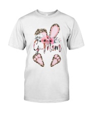 Customize GRANDMA Easter's day G-Mom Classic T-Shirt front