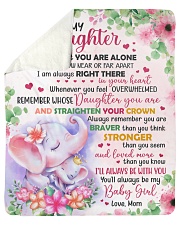 Never Feel That U Are Alone Mom To Daughter Sherpa Fleece Blanket tile