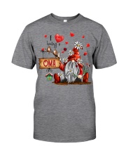 I love being a grandma OMA Classic T-Shirt front