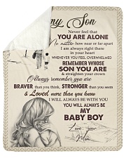 Never Feel That Your Are Alone Mom To Son Sherpa Fleece Blanket tile