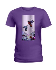 Hummingbird love phone case gift for bird lover Ladies T-Shirt tile
