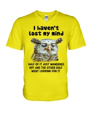 Owl looking for it 251 V-Neck T-Shirt tile