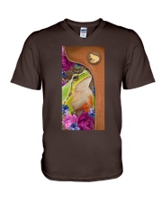 Frog magical gift for frog lover V-Neck T-Shirt tile