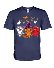 Pig scare and cute pig lovers V-Neck T-Shirt tile