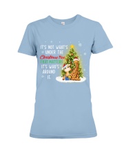 Giraffe That matters it's who's around Christmas tree Premium Fit Ladies Tee tile